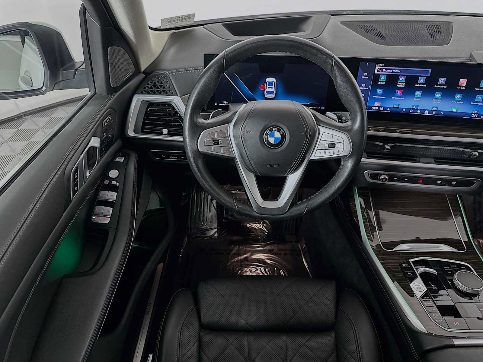 Used 2024 BMW X7 xDrive40i w/ Premium Package image 21