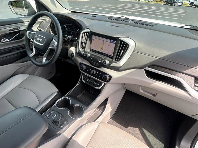 Used 2023 GMC Terrain SLT w/ Infotainment Package II image 21