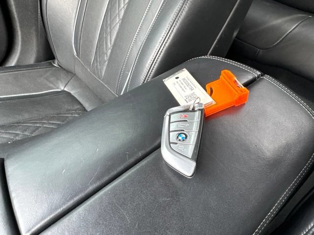 Used 2021 BMW 740i w/ Premium Package RWD image 30