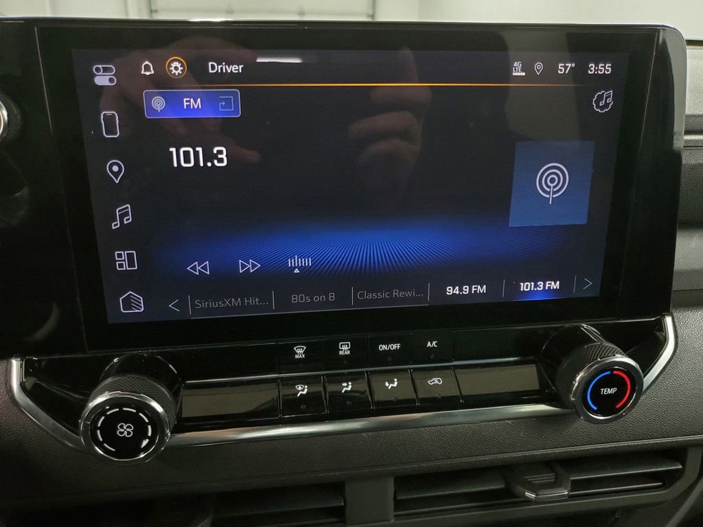 Used 2023 Chevrolet Colorado Trail Boss w/ Technology Package AWD/4WD image 20