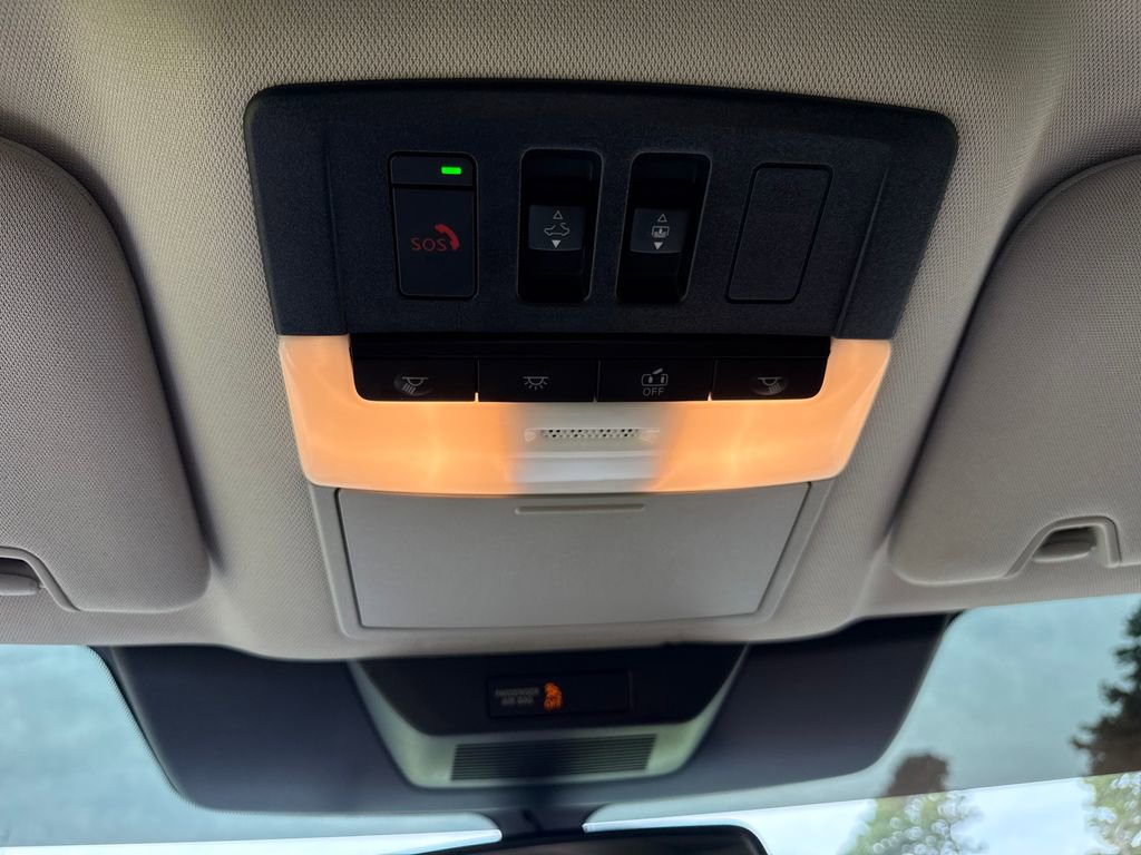 Used 2022 Nissan Pathfinder Platinum w/ Cargo Package FWD image 22