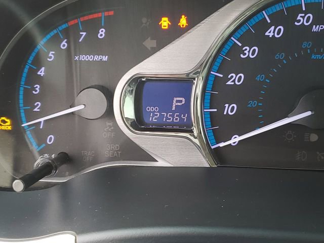 Used 2011 Toyota Sienna XLE image 18