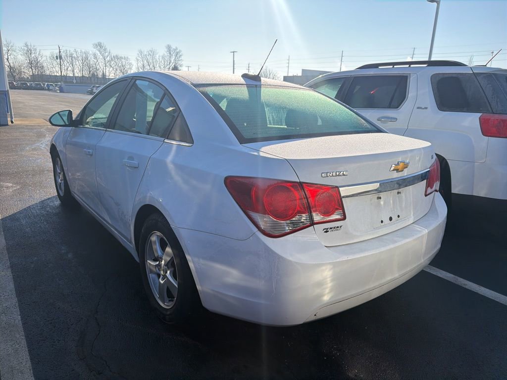 Used 2015 Chevrolet Cruze LT image 2
