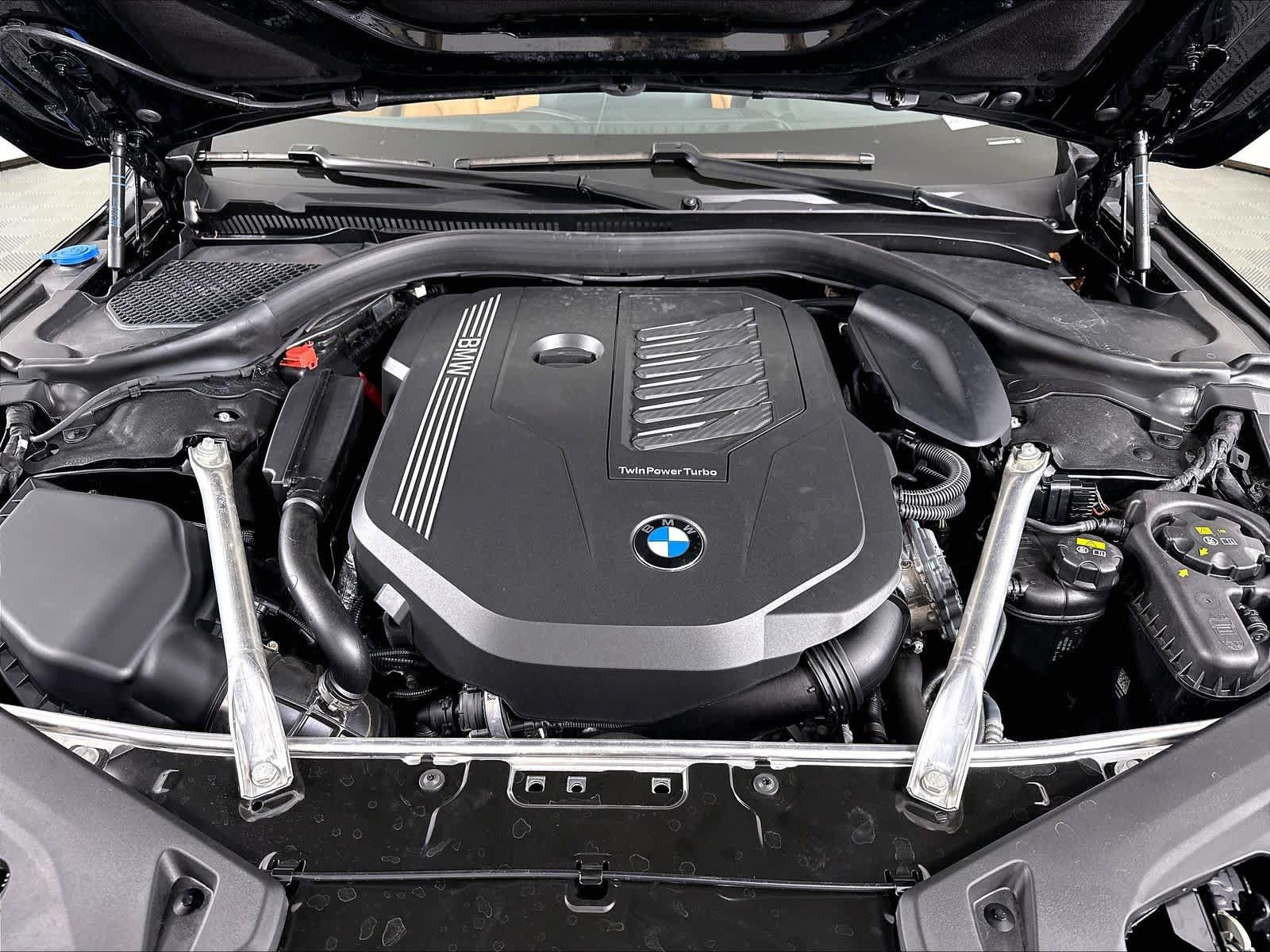 Used 2023 BMW 840i xDrive Convertible AWD/4WD image 31