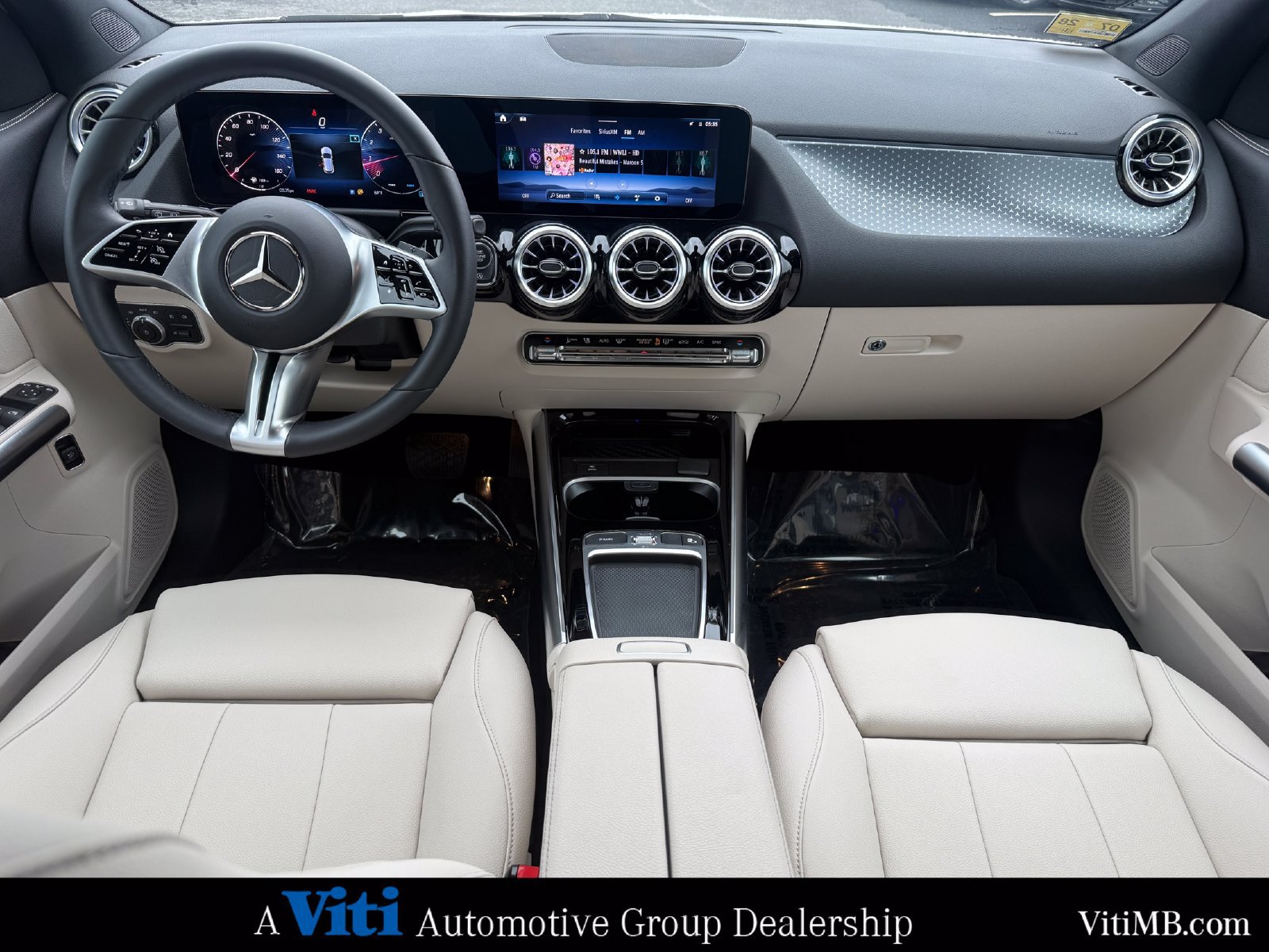Certified 2024 Mercedes-Benz GLA 250 4MATIC image 2