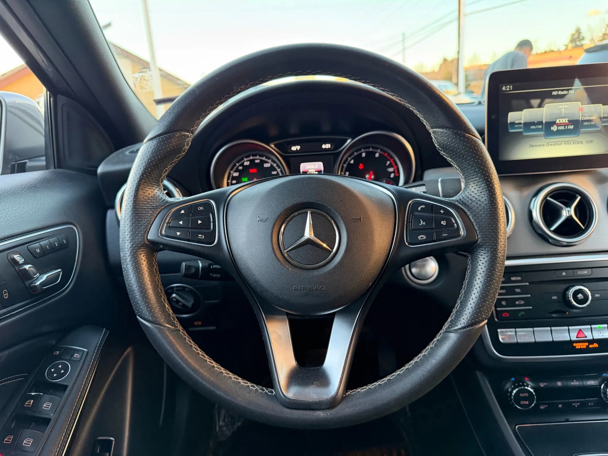 Used 2018 Mercedes-Benz GLA 250 4MATIC image 20