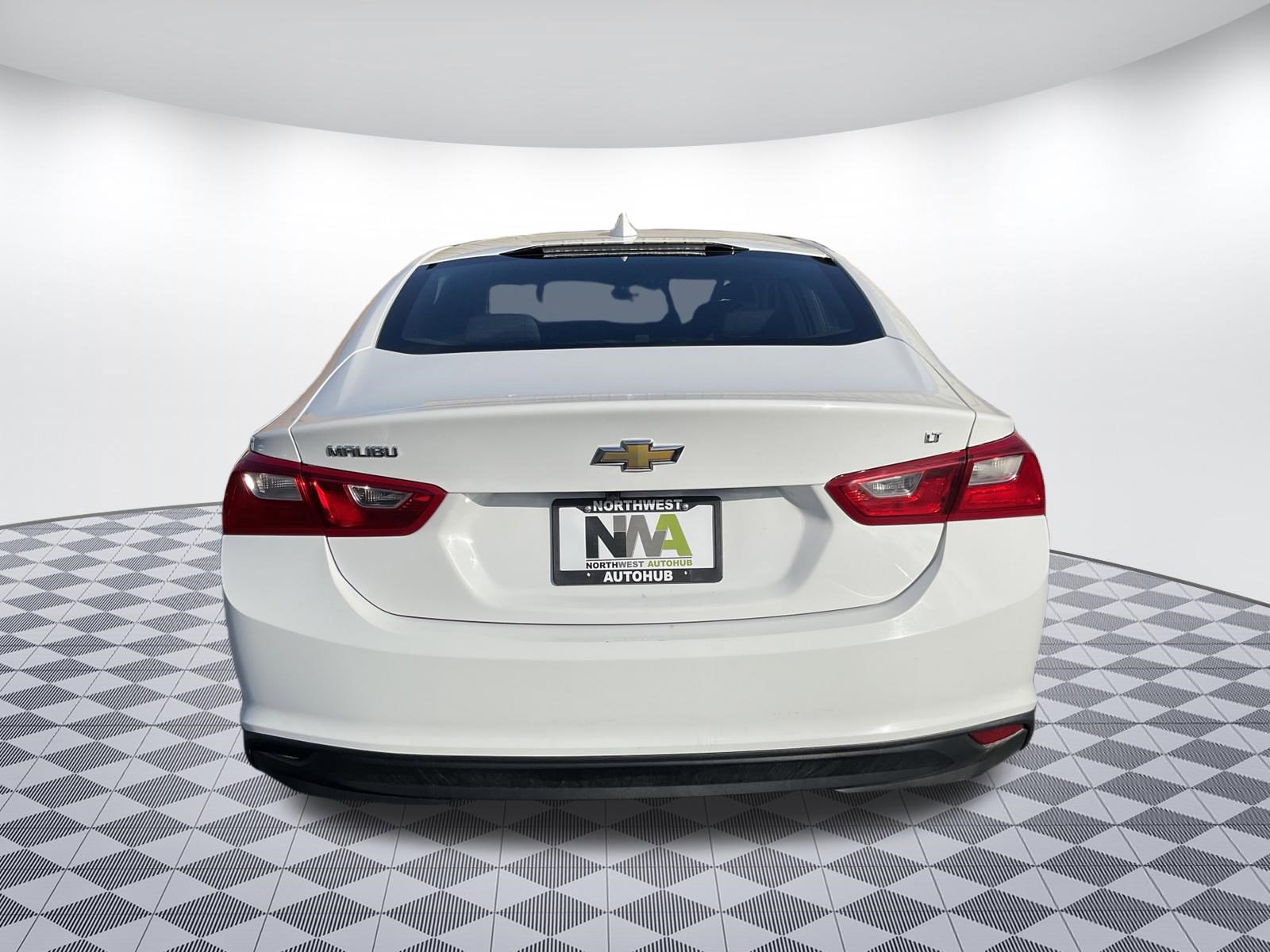 Used 2023 Chevrolet Malibu LT image 4