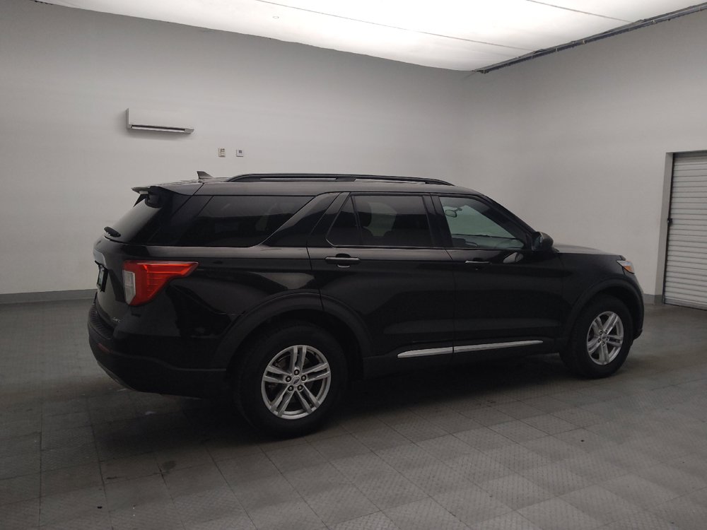 Used 2023 Ford Explorer XLT w/ Equipment Group 202A AWD/4WD image 10
