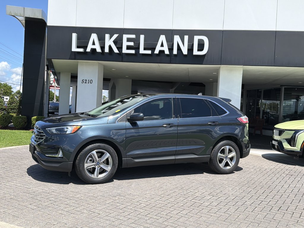 Used 2022 Ford Edge SEL w/ Convenience Package AWD/4WD image 2