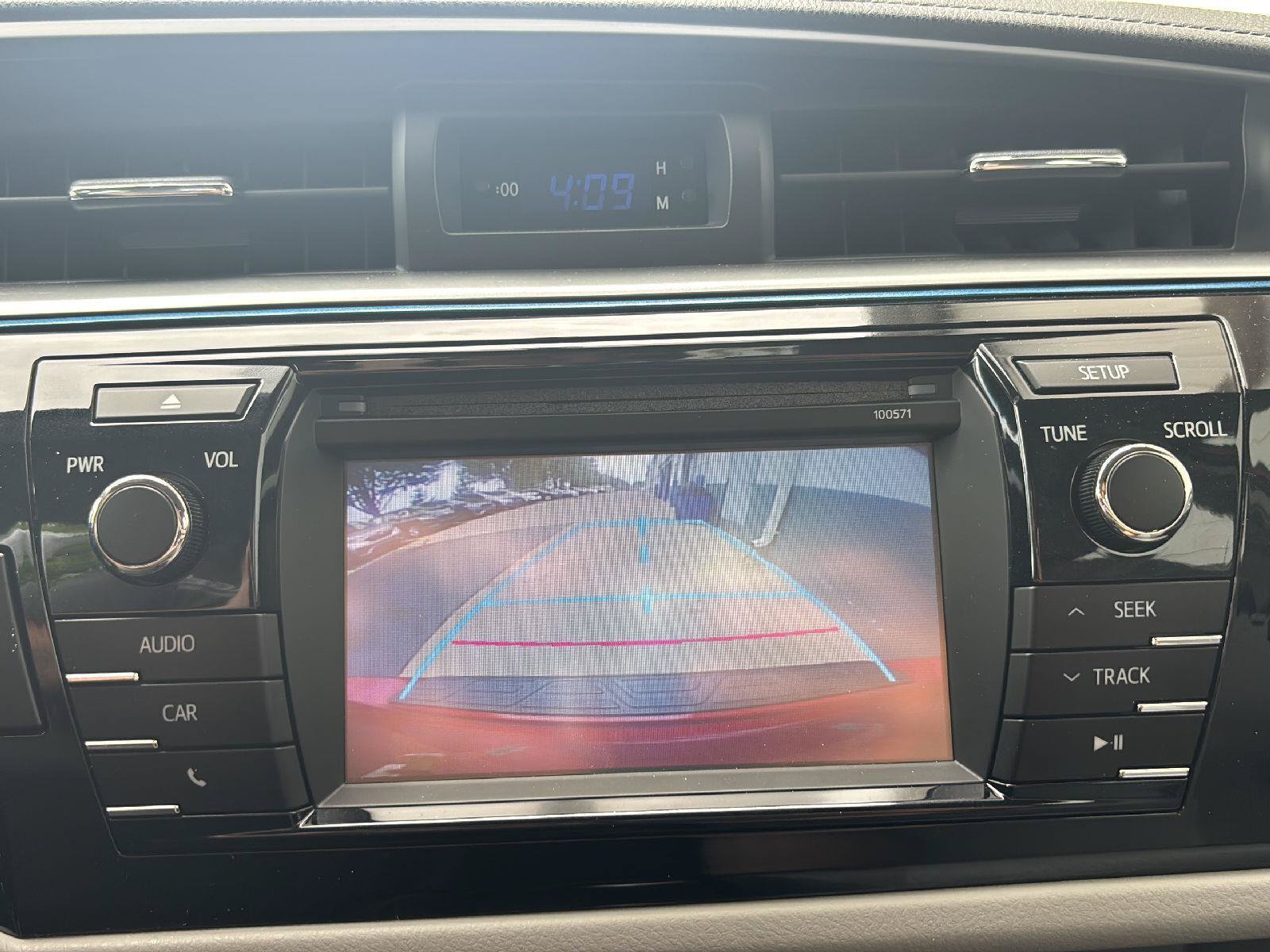 Used 2016 Toyota Corolla LE FWD image 15