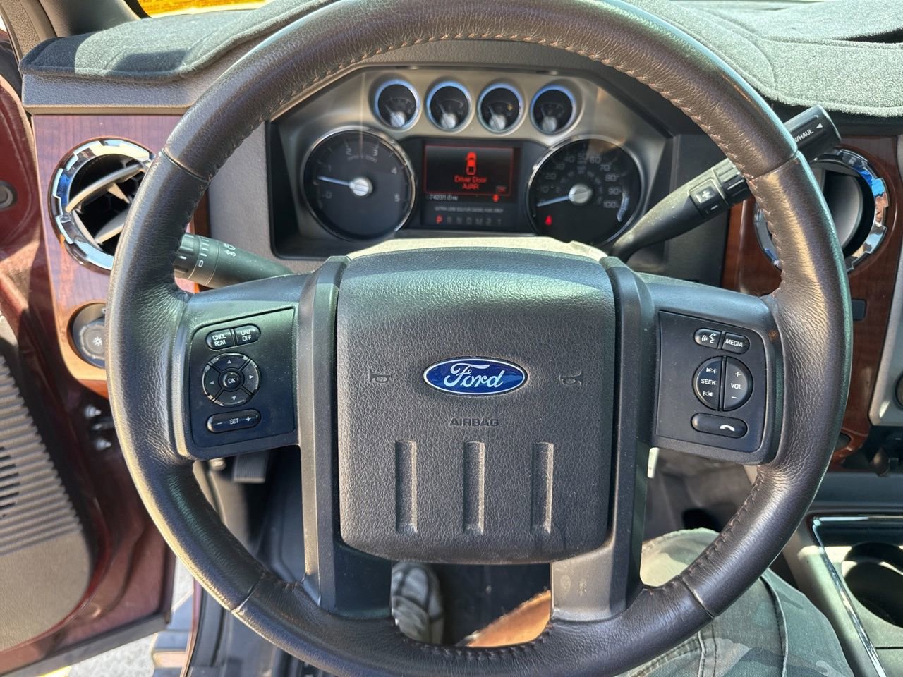 Used 2015 Ford F250 King Ranch w/ FX4 Off-Road Package AWD/4WD image 22
