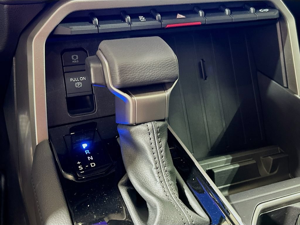 New 2026 Toyota Tundra Limited AWD/4WD image 17
