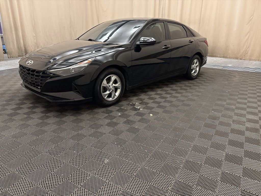 Used 2022 Hyundai Elantra SE