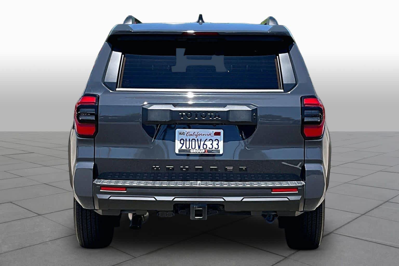 Used 2025 Toyota 4Runner SR5 AWD/4WD image 4