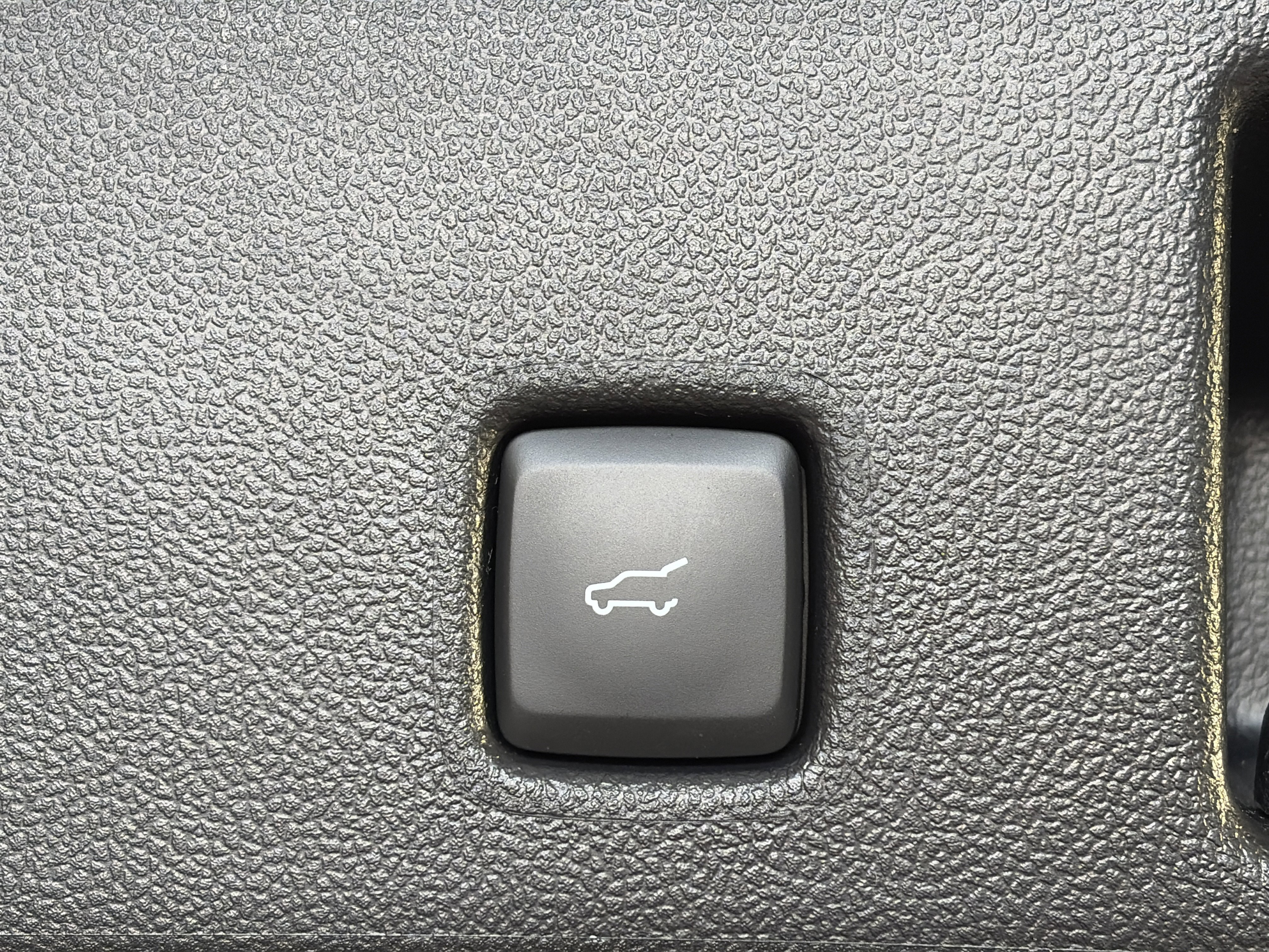 Used 2023 Ford Escape Active image 15