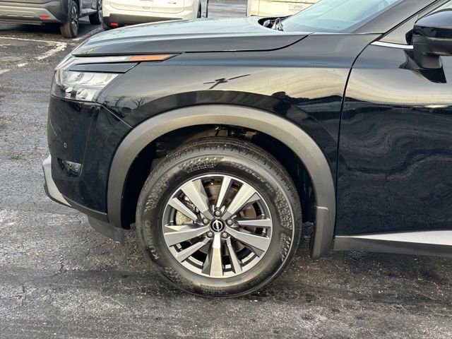 Certified 2025 Nissan Pathfinder SL image 7