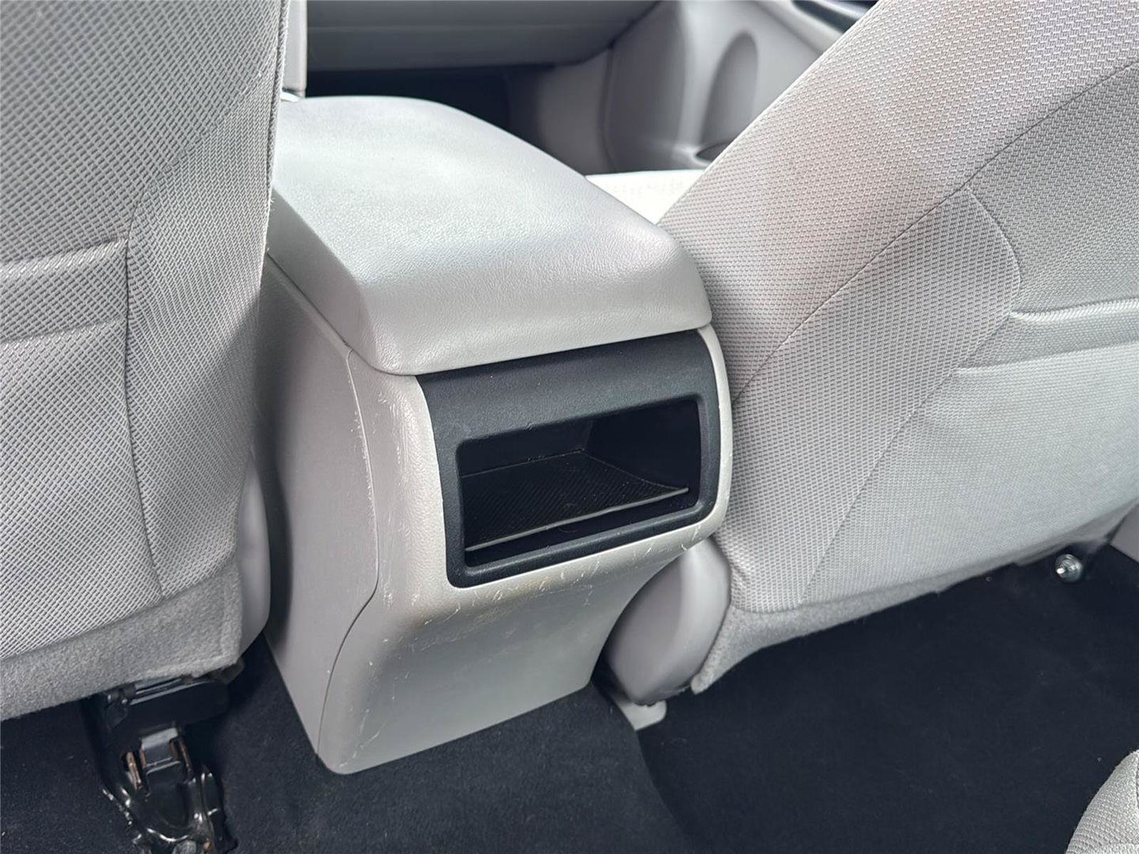 Used 2012 Toyota Camry LE FWD image 15