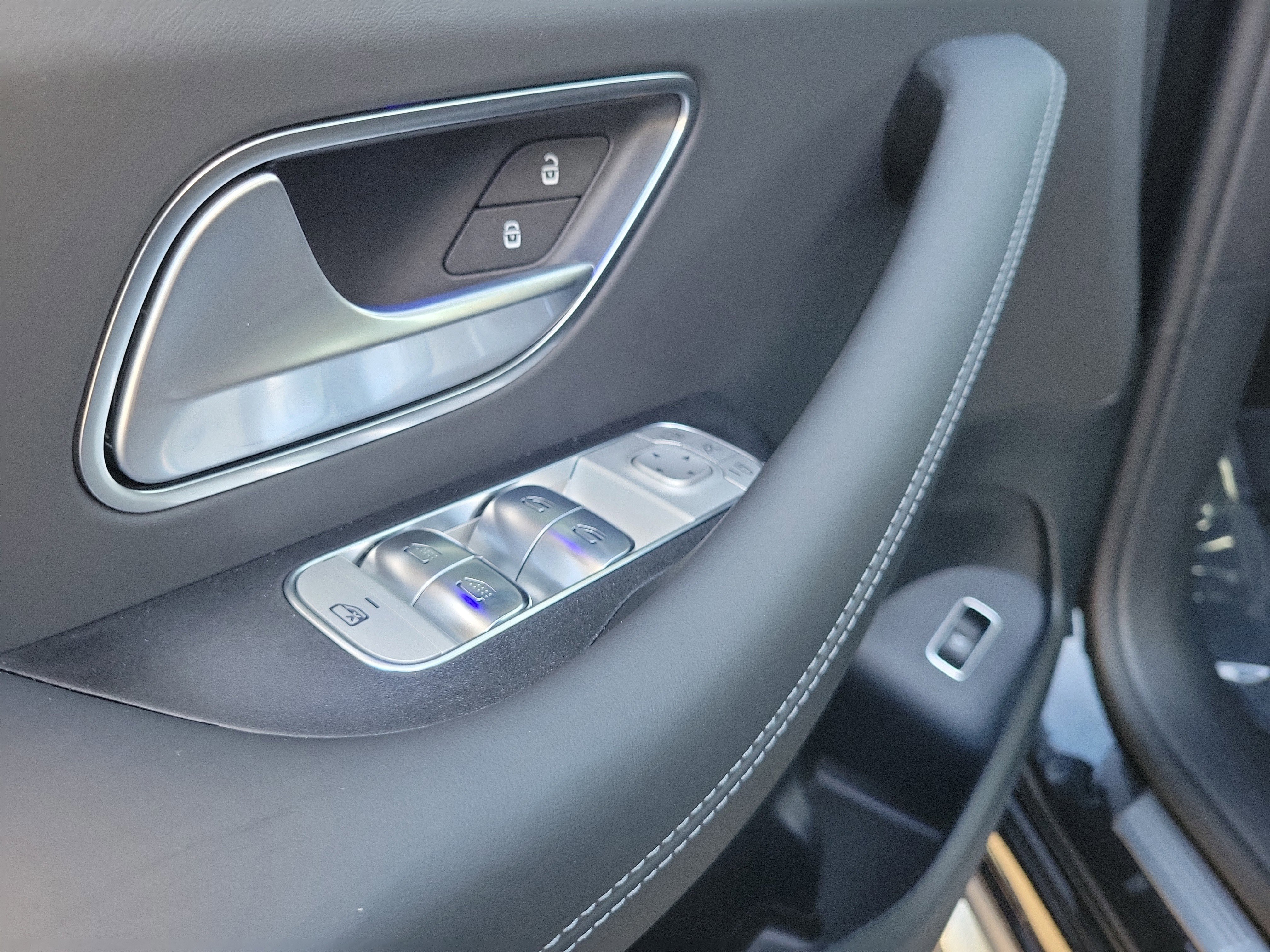 New 2026 Mercedes-Benz GLE 63 AMG S image 29