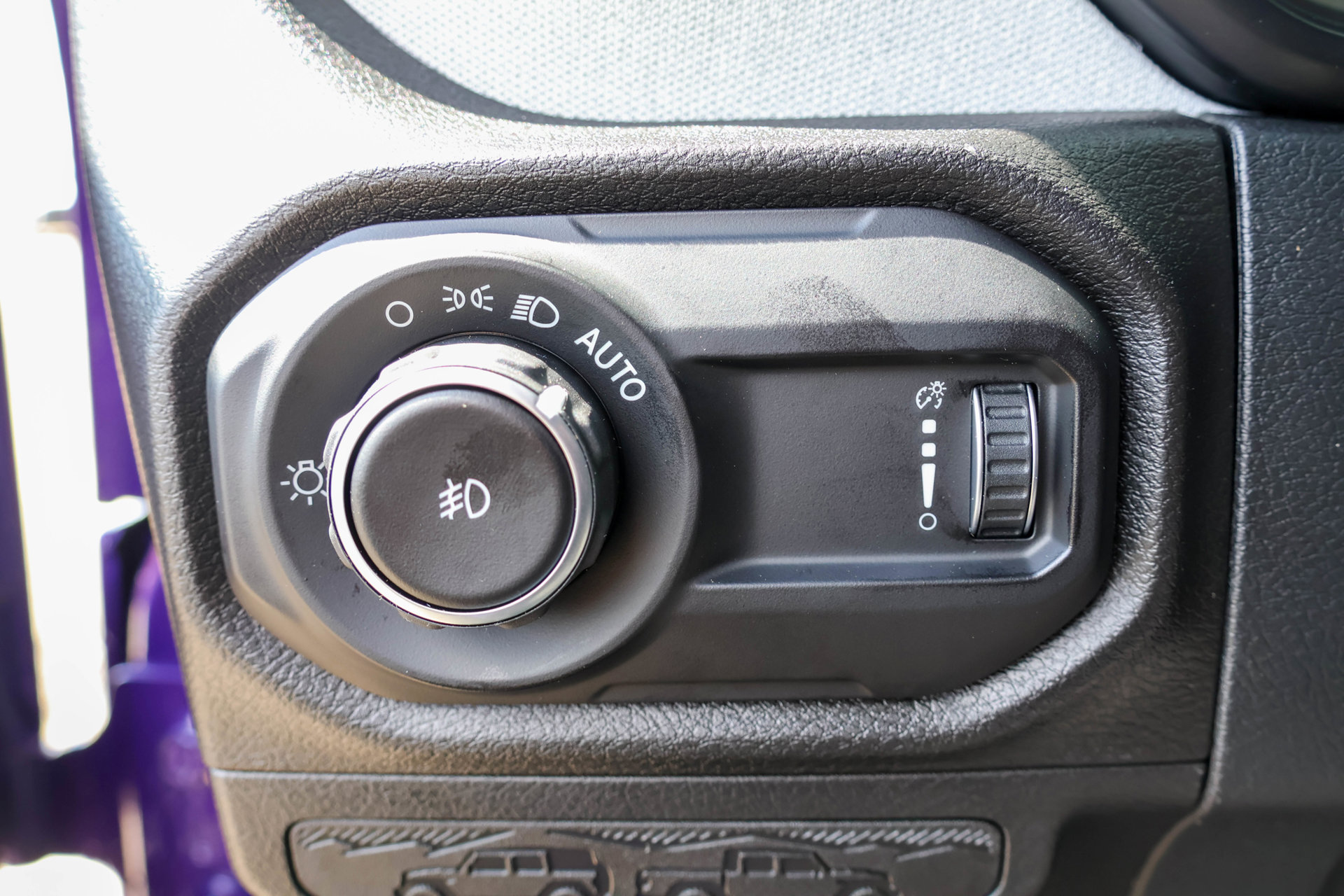 New 2026 Jeep Wrangler Unlimited Sahara AWD/4WD image 32