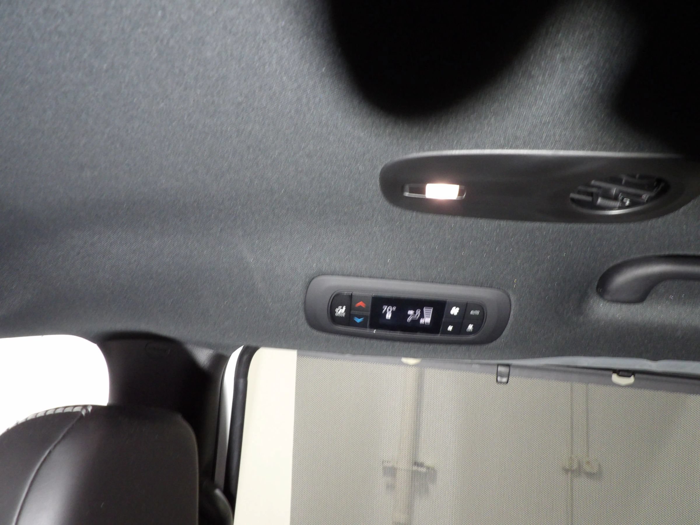 Used 2025 Chrysler Pacifica Select FWD image 15
