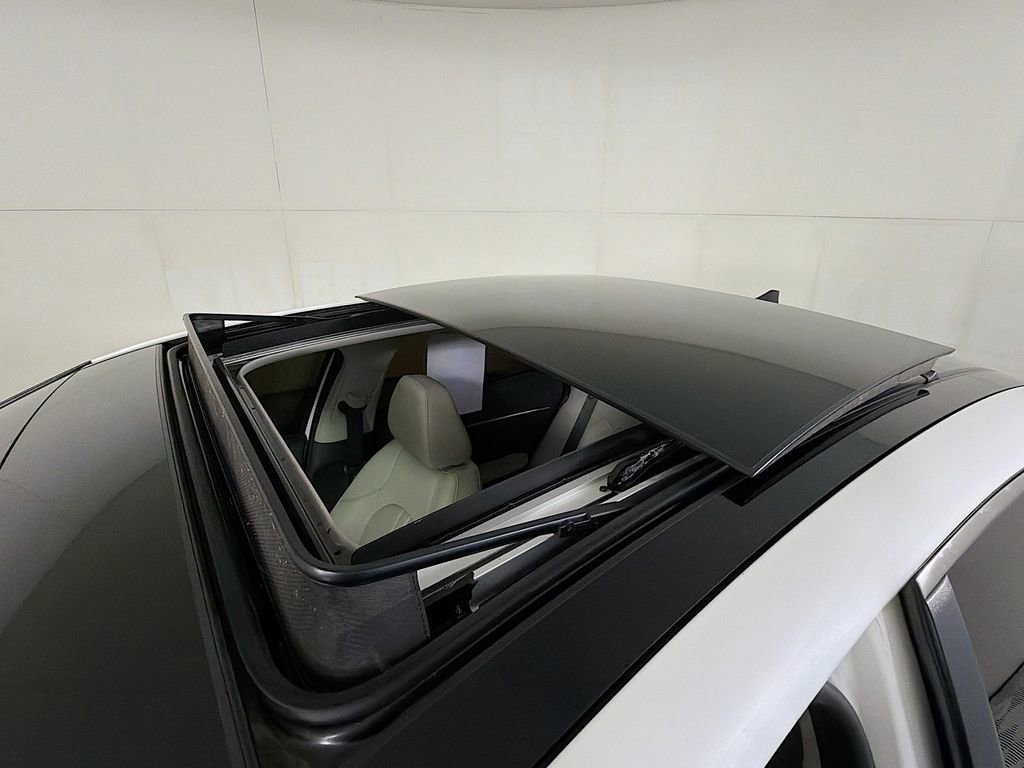 Used 2022 Hyundai Sonata Limited image 15