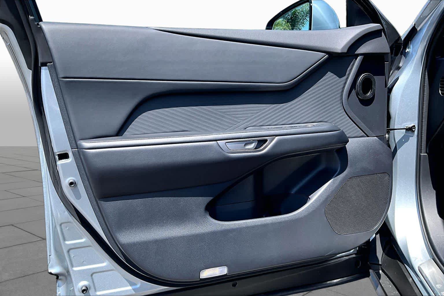 New 2026 Lexus ES 350e w/ Convenience Package FWD image 16