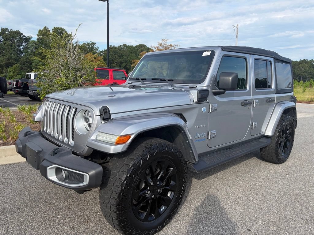 Used 2021 Jeep Wrangler Unlimited Sahara w/ Cold Weather Group AWD/4WD image 60