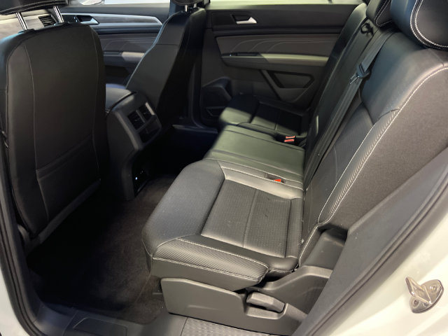 Certified 2023 Volkswagen Atlas Cross Sport SE FWD image 17