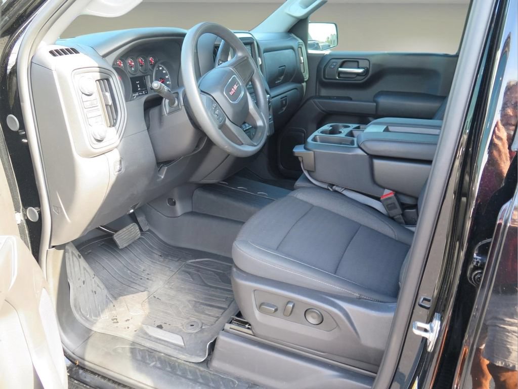 Used 2025 GMC Sierra 1500 Pro w/ Pro Value Package AWD/4WD image 9