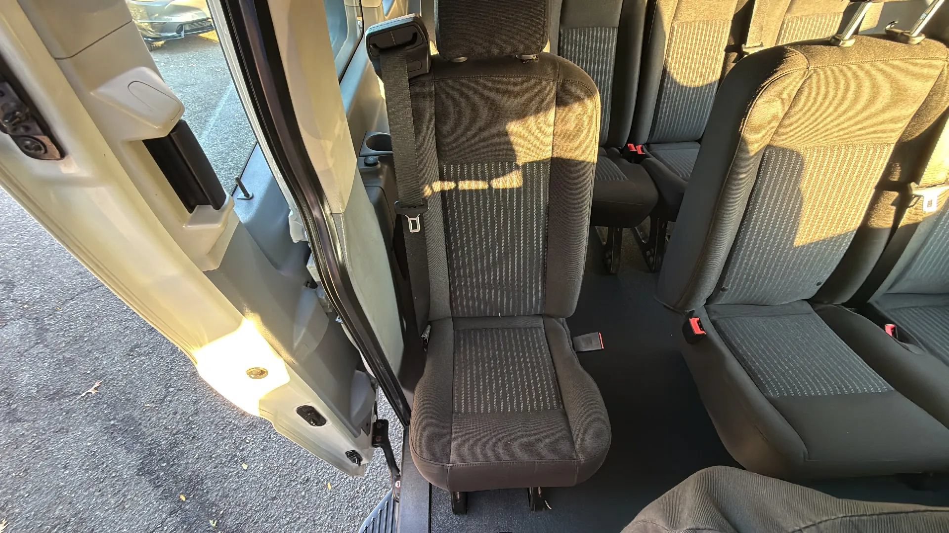 Used 2018 Ford Transit 350 XL RWD image 25