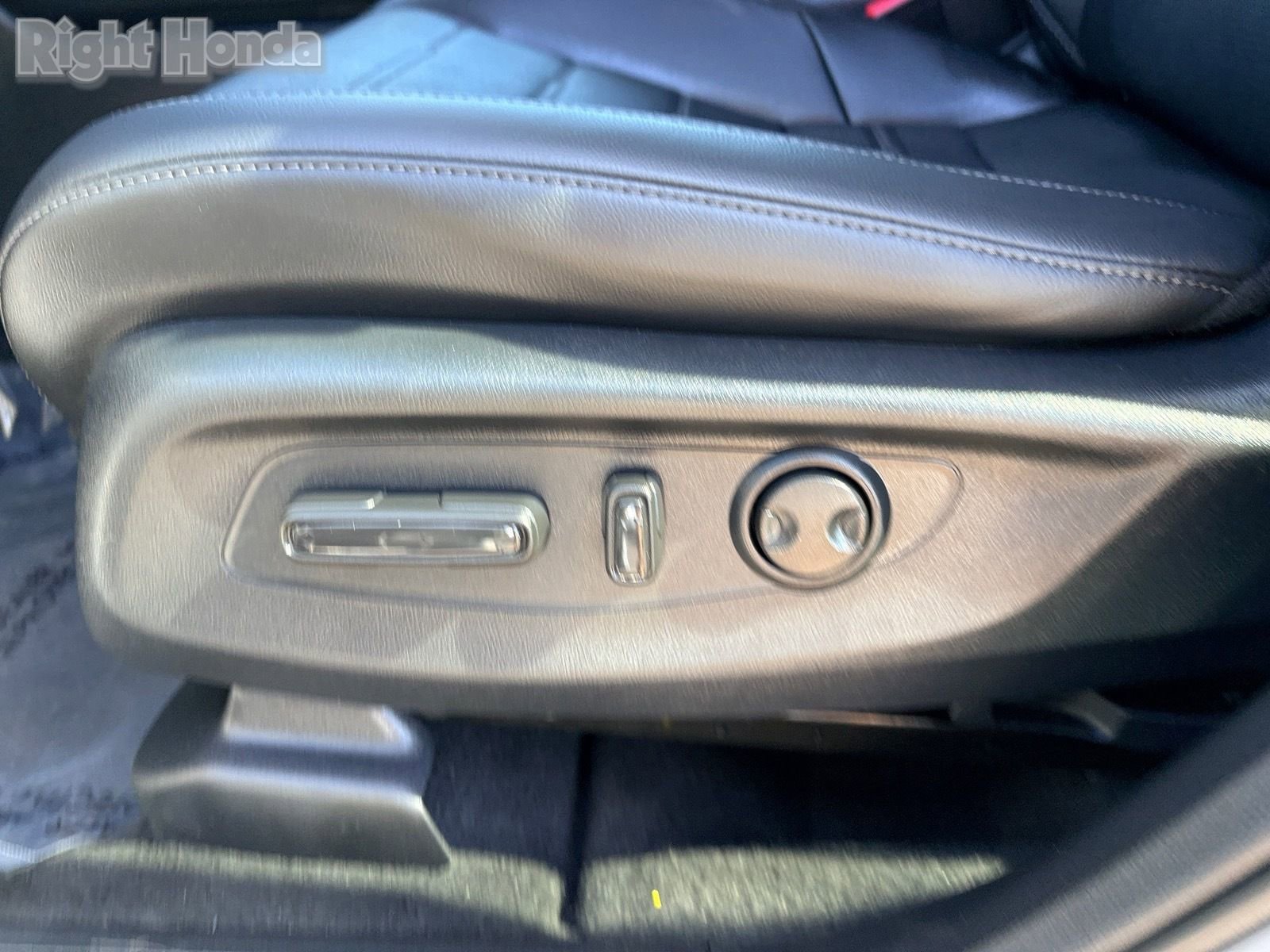 Used 2024 Honda CR-V EX-L image 23