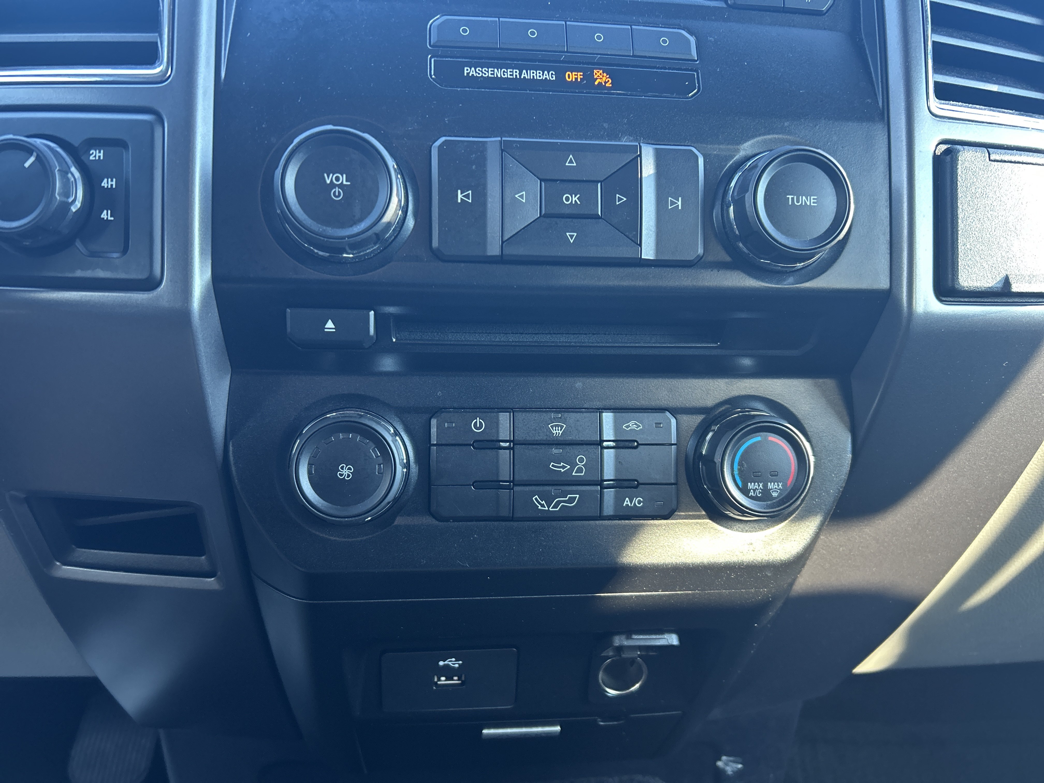 Used 2016 Ford F150 XLT w/ XTR Package AWD/4WD image 15