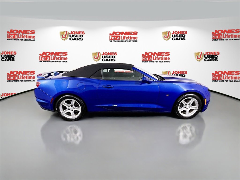 Used 2023 Chevrolet Camaro LT w/ Technology Package image 23