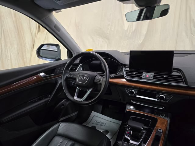 Used 2023 Audi Q5 2.0T Premium Plus w/ Premium Plus Package AWD/4WD image 37