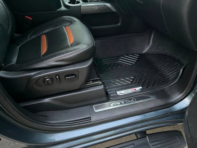 Used 2020 GMC Sierra 2500 AT4 w/ AT4 Premium Package AWD/4WD image 14