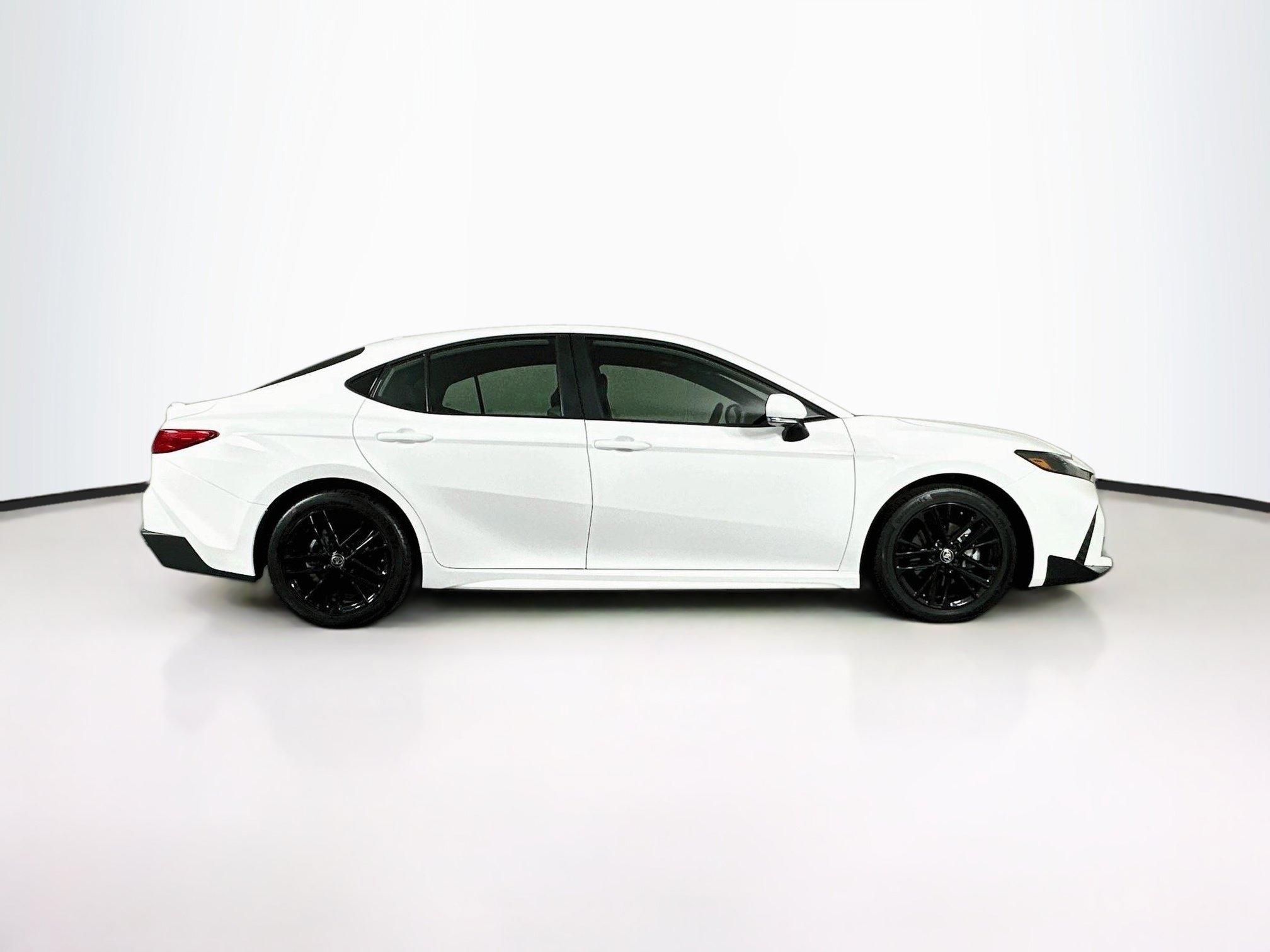 Used 2026 Toyota Camry SE w/ Convenience Package FWD image 10