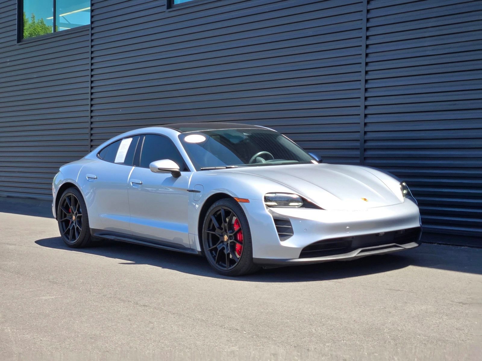 Certified 2022 Porsche Taycan GTS w/ Premium Package (P6U) AWD/4WD image 9
