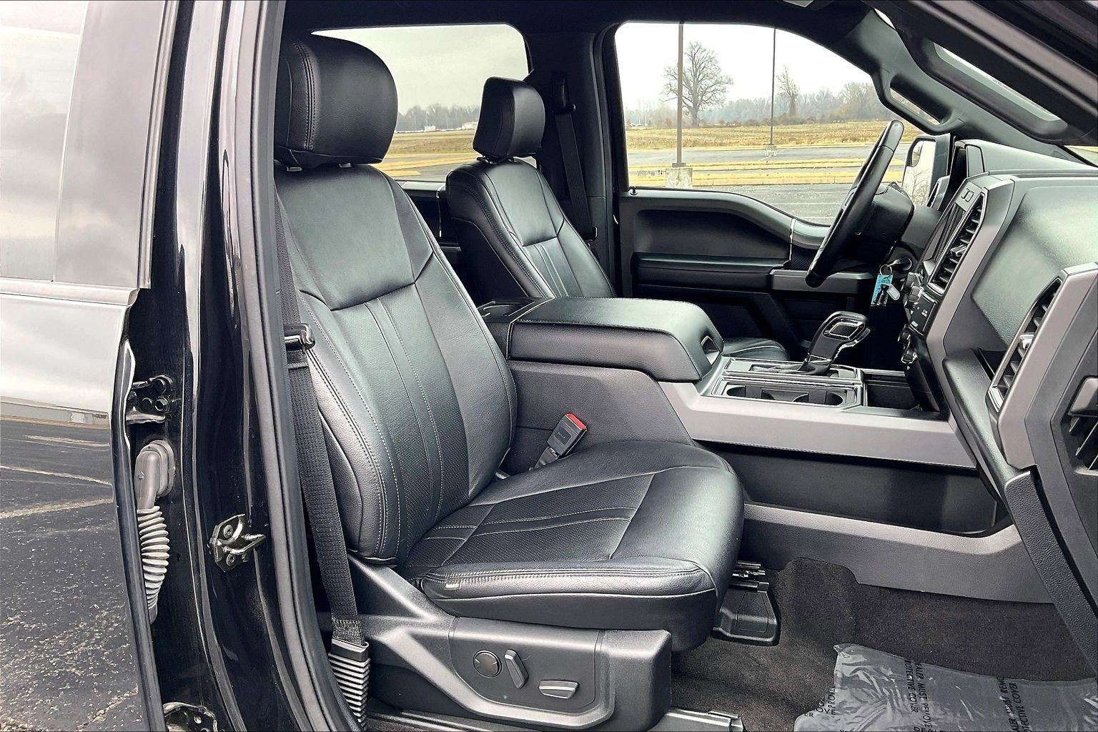 Used 2020 Ford F150 XLT w/ Equipment Group 302A Luxury image 8