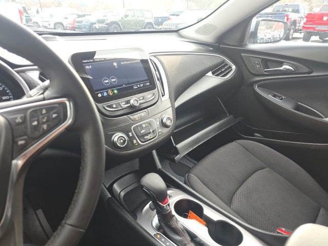 Used 2025 Chevrolet Malibu RS image 22