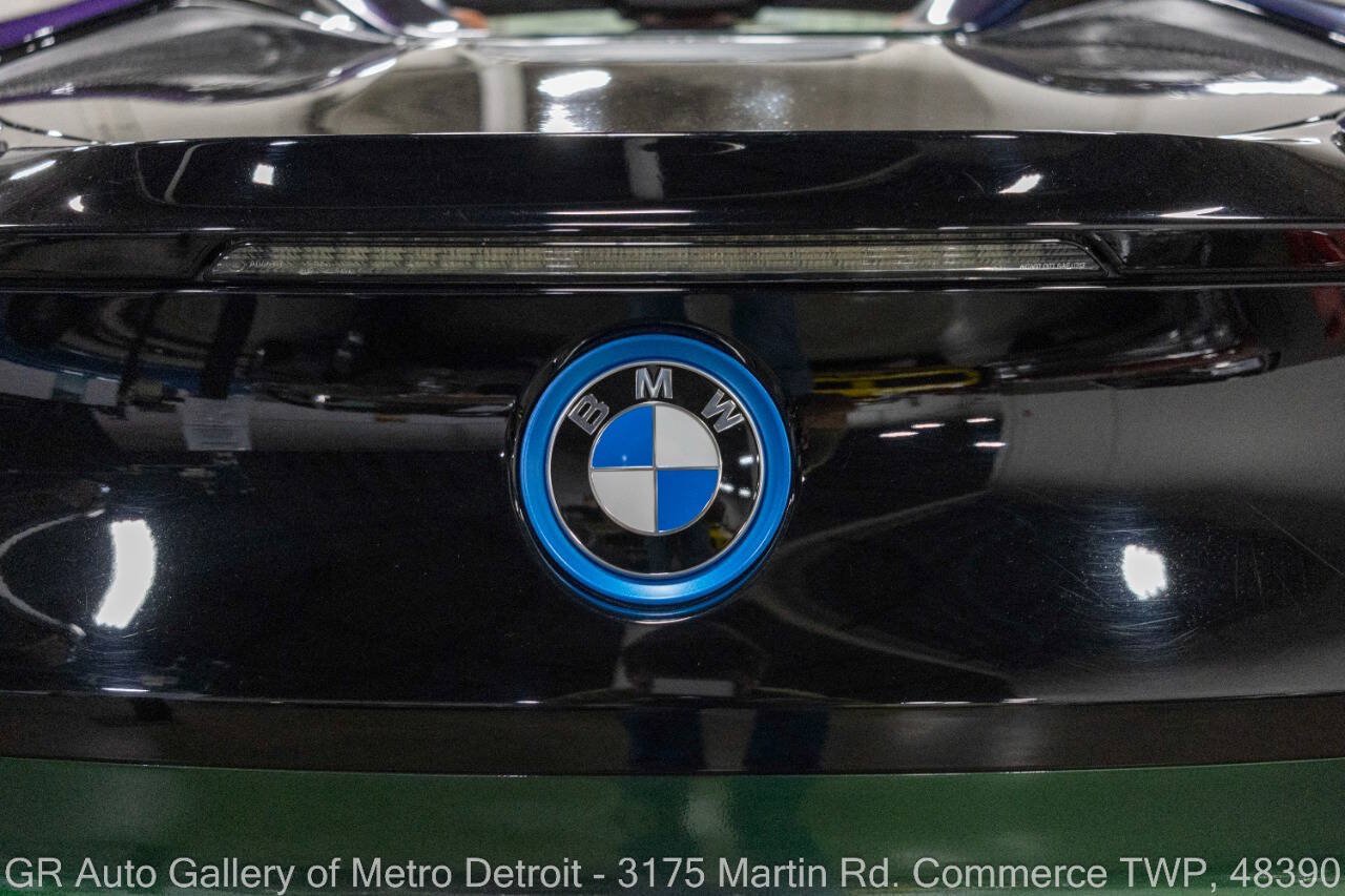 Used 2019 BMW i8 Roadster AWD/4WD image 29