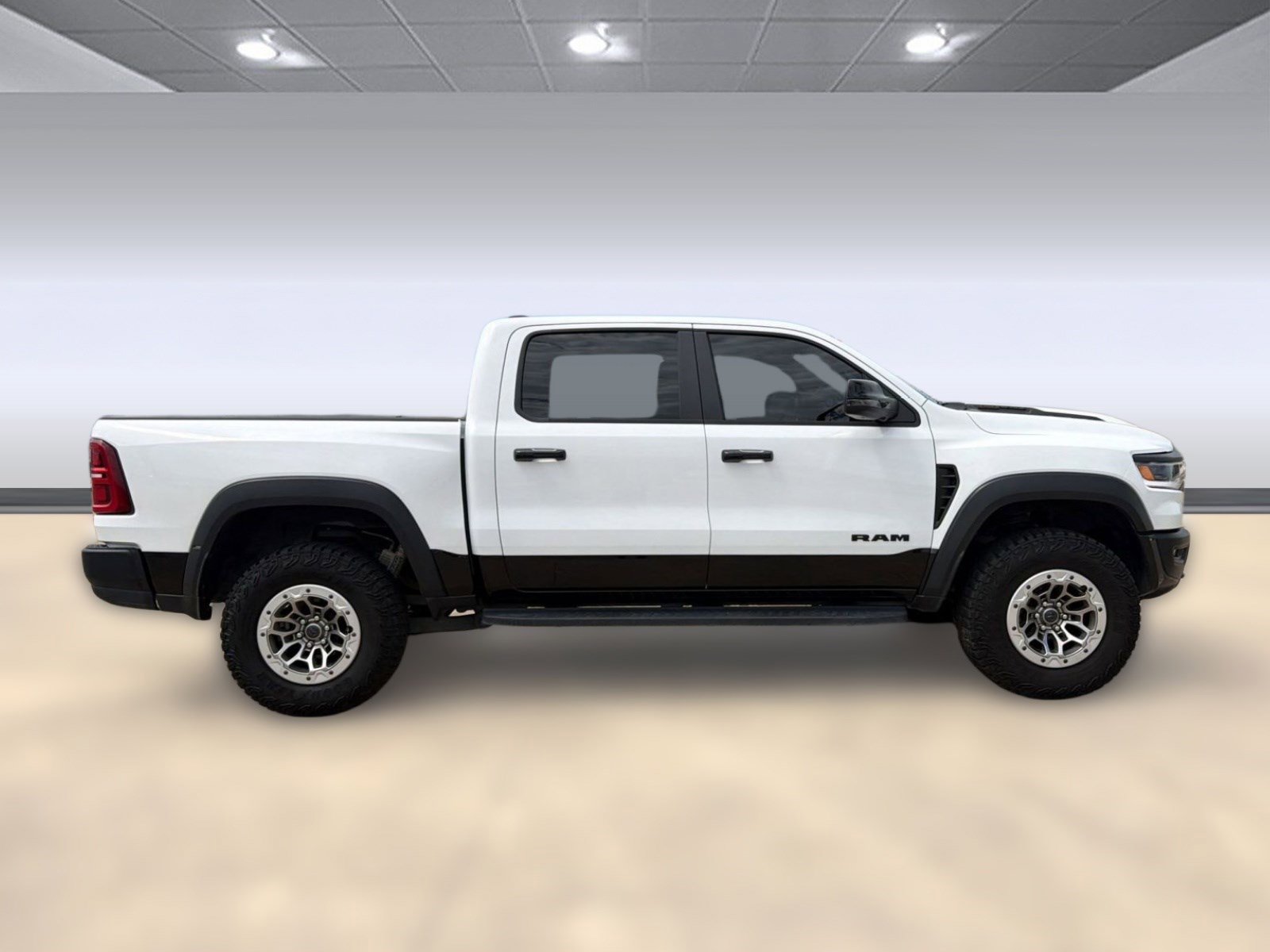 Used 2025 RAM 1500 RHO w/ RHO Level 1 Equipment Group AWD/4WD image 8