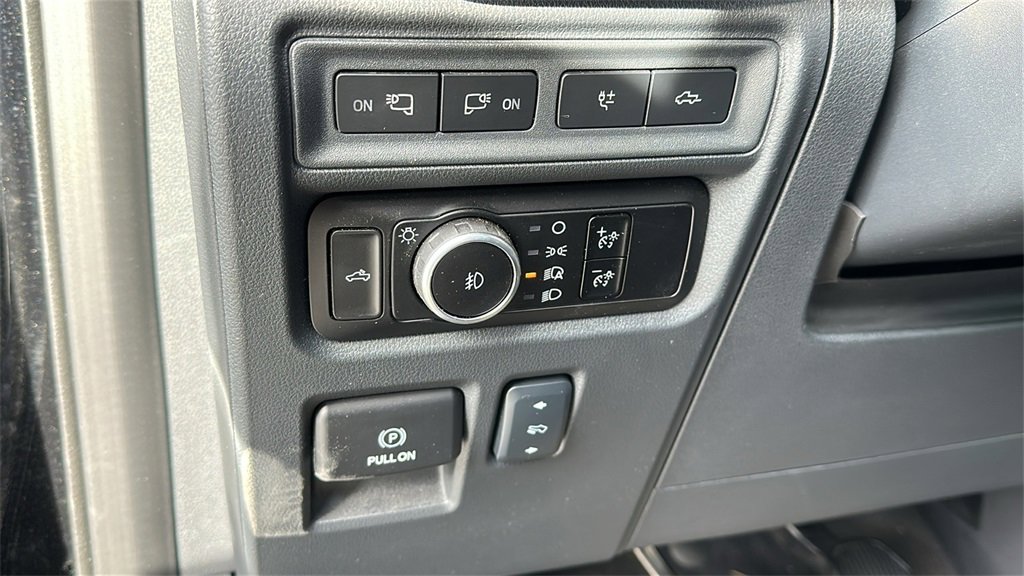 Used 2023 Ford F150 Raptor w/ Raptor Carbon Fiber Package image 17