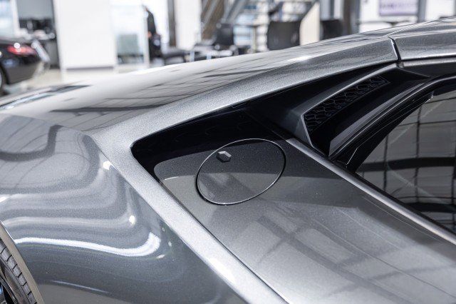 Used 2017 Lamborghini Huracan LP 580-2 image 19