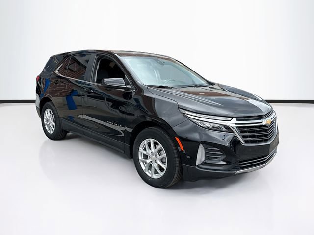Used 2023 Chevrolet Equinox LT image 3