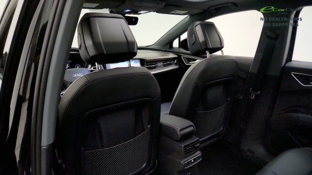 Used 2025 Audi Q4 e-tron Premium w/ Convenience Package AWD/4WD image 49