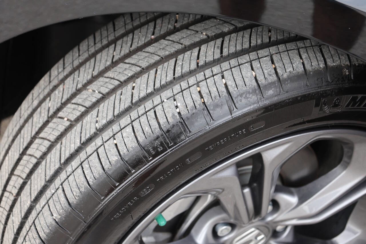 Used 2023 Honda Accord EX image 24