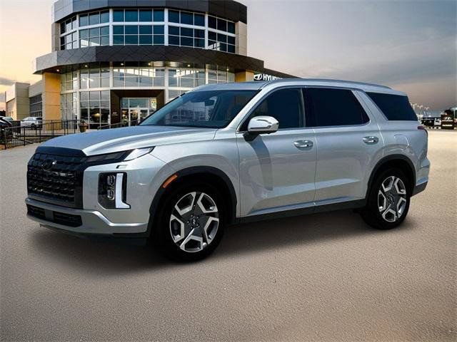 Used 2025 Hyundai Palisade Limited AWD/4WD image 3