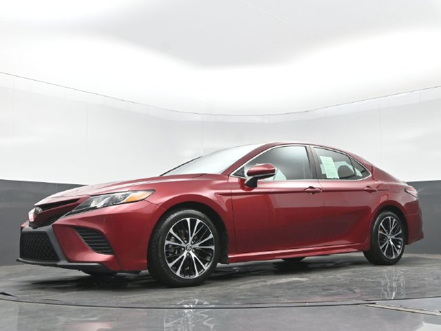 Used 2018 Toyota Camry SE w/ Moonroof Package FWD image 21