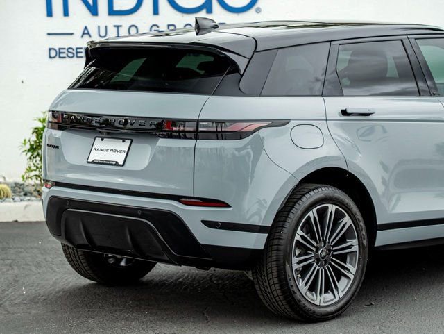 Used 2025 Land Rover Range Rover Evoque S image 7
