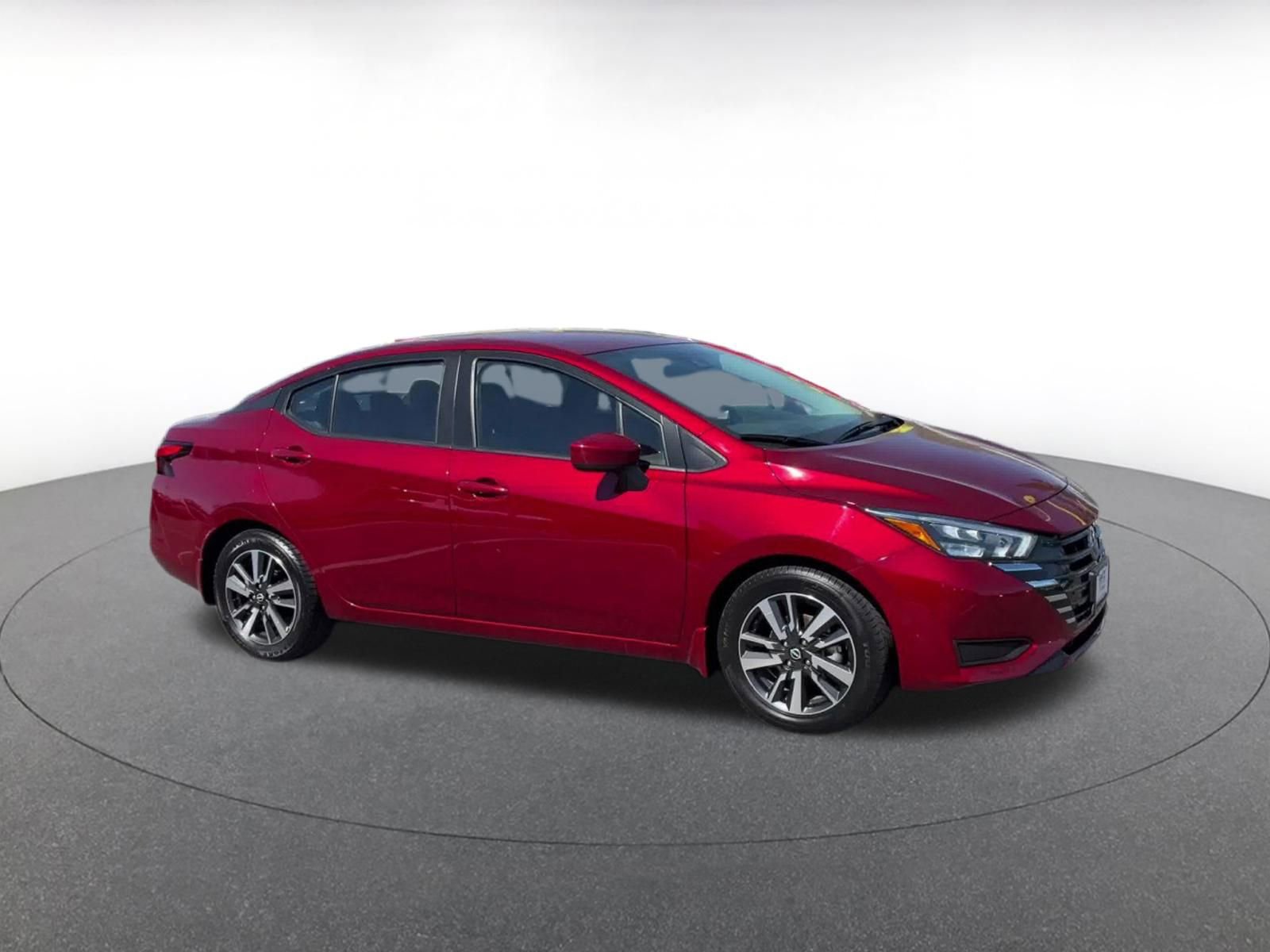 Used 2025 Nissan Versa SV w/ Trunk Package video 2